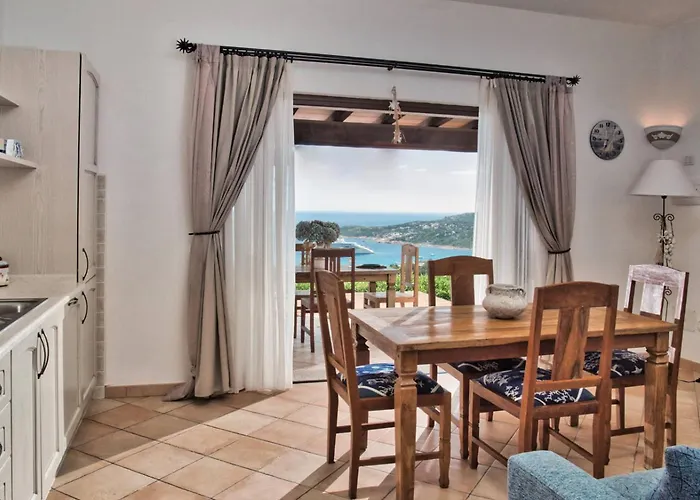 Sea View Big Pevero Nyaraló *